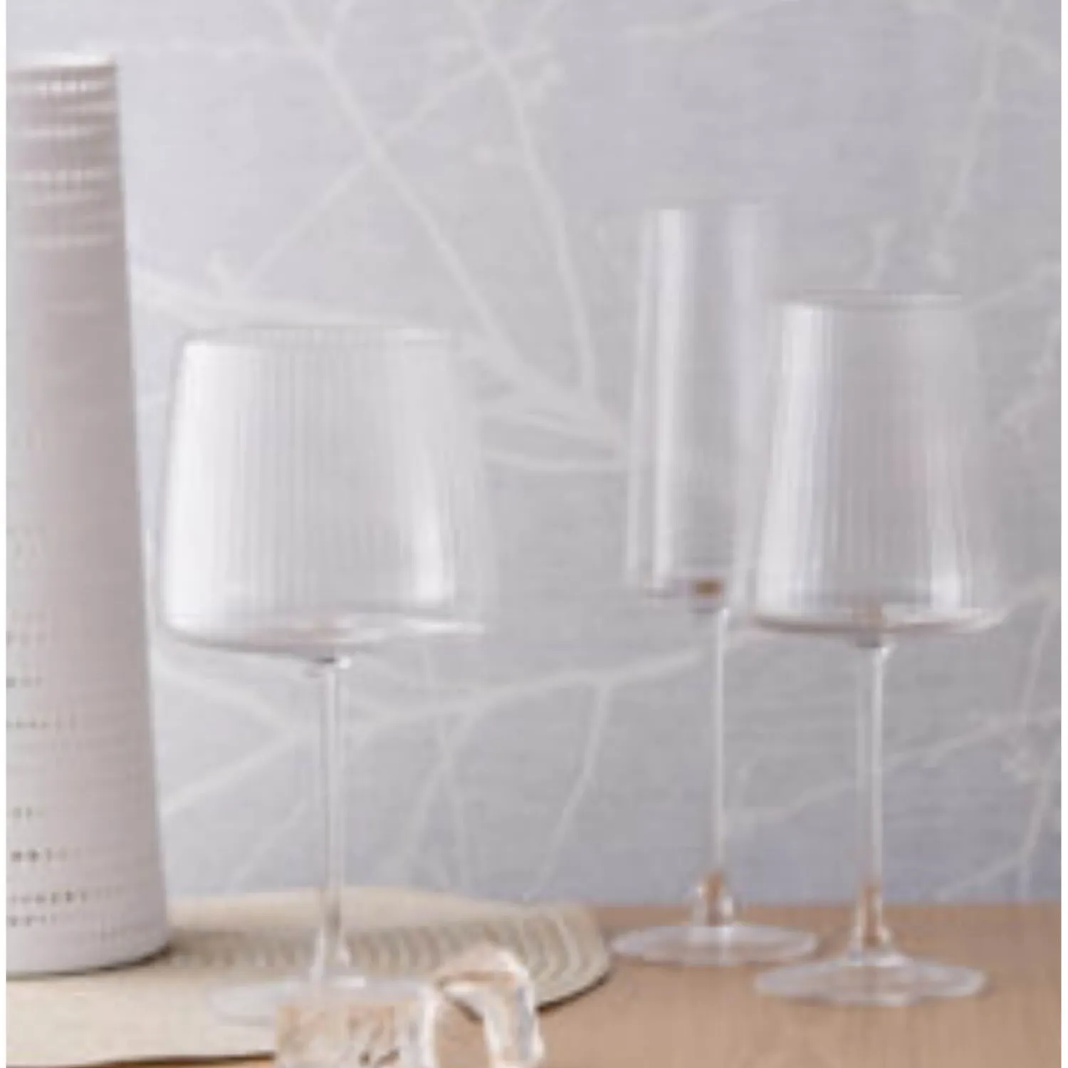 Anton Studio Designs 2-Piece Wine Glasses Set - Empire