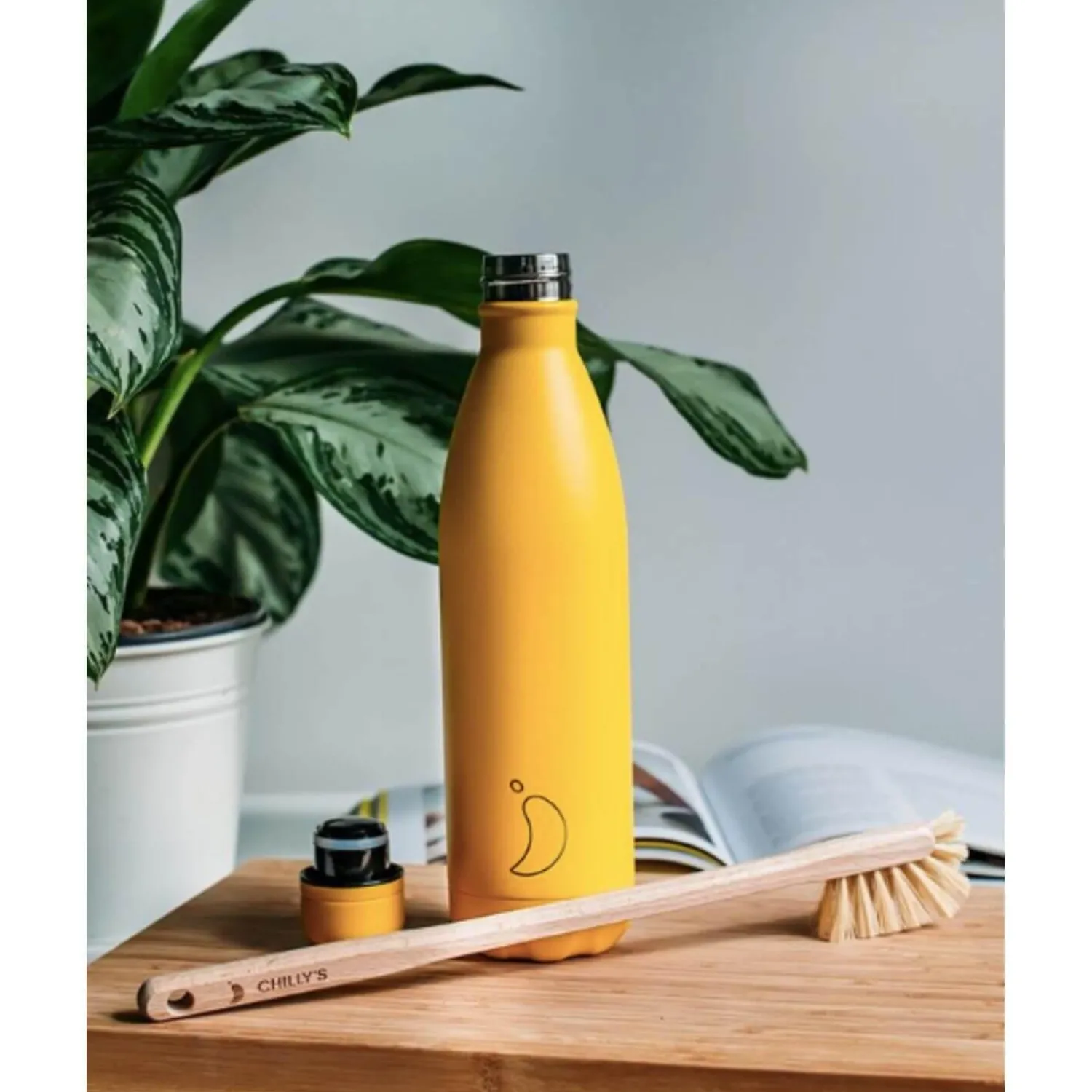 Chilly's Chilly's Series 2 Reusable Water Bottle, Coffee Cup & Cleaning Brush Set - Blush Pink