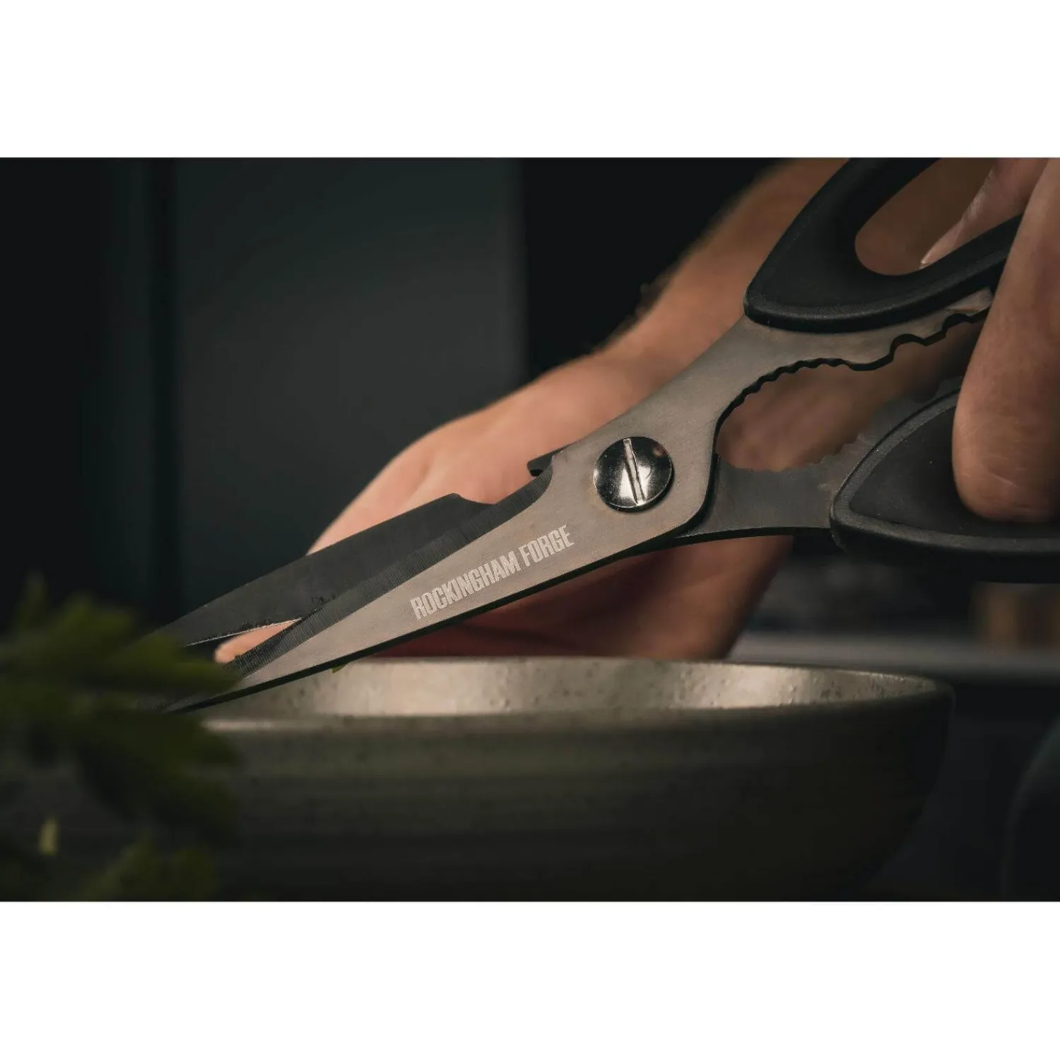 GRUNWERG Rockingham Forge Kitchen Scissors - Black