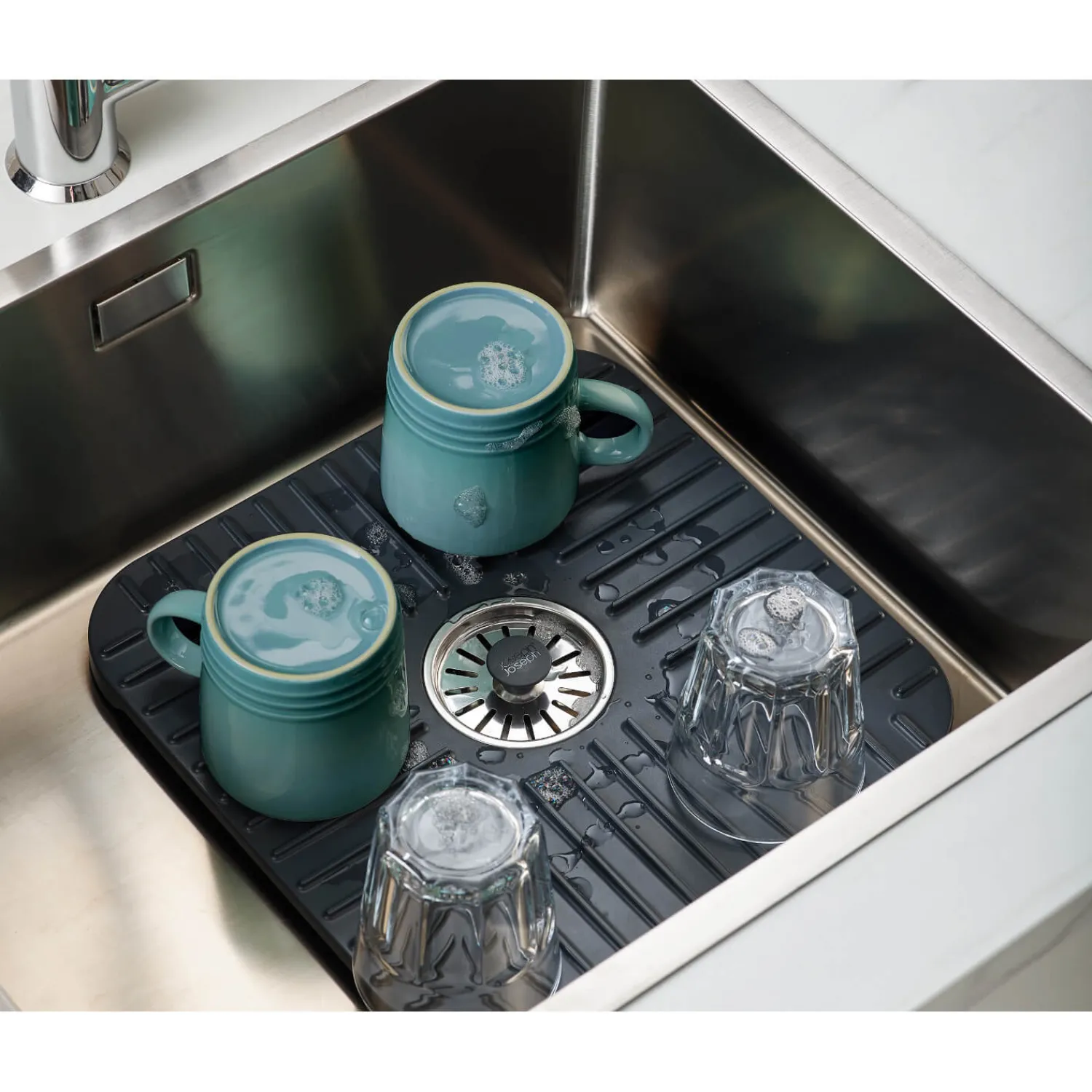 Joseph Joseph SinkShield™ Grey Sink Protector With Plug - Small