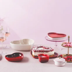 Le Creuset 20cm Heart Stoneware Bowl - Cerise