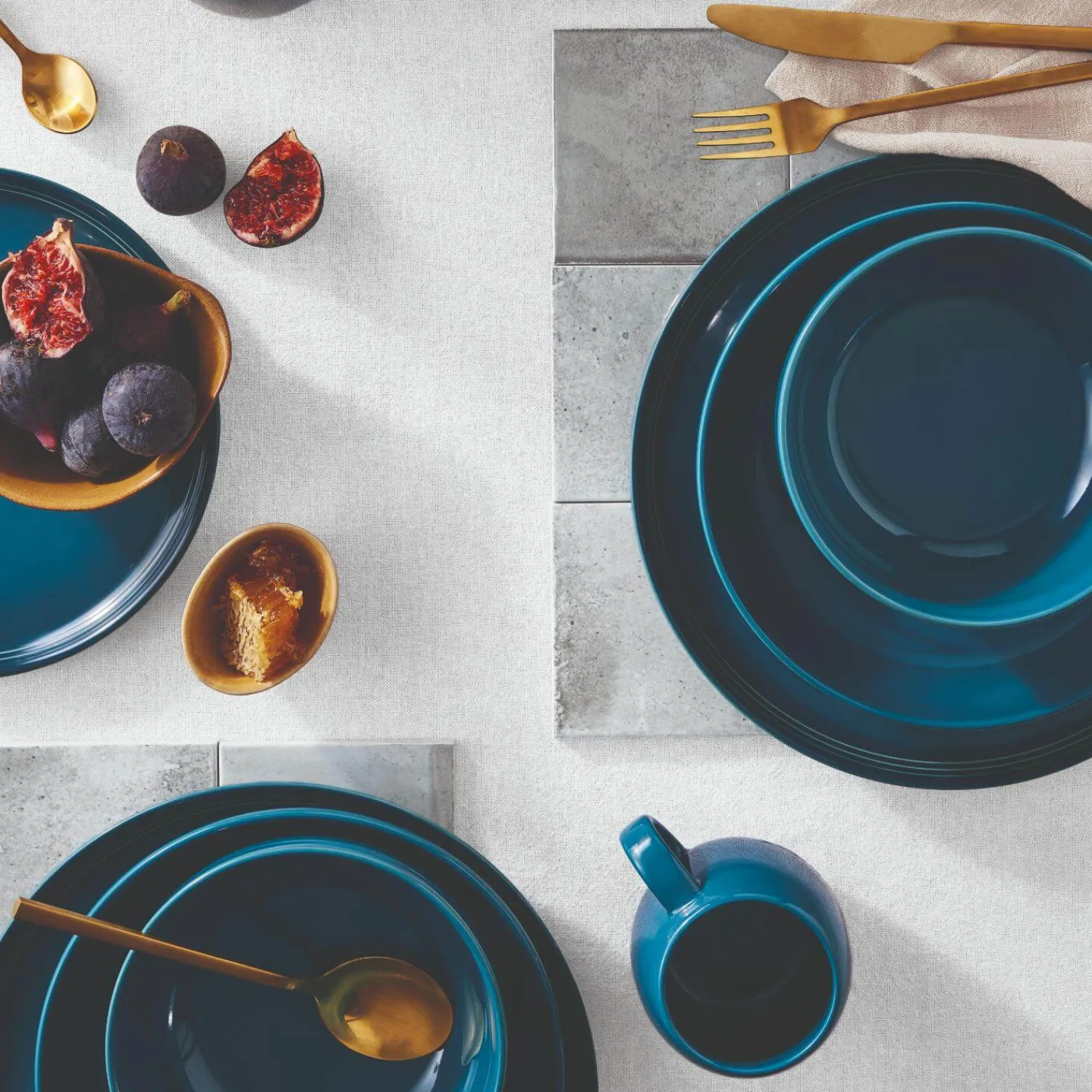 Le Creuset 16cm Stoneware Coupe Cereal Bowl - Deep Teal