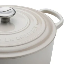 Le Creuset Signature Cast Iron 22cm Round Casserole - Meringue