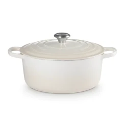Le Creuset Signature Cast Iron 28cm Round Casserole - Meringue