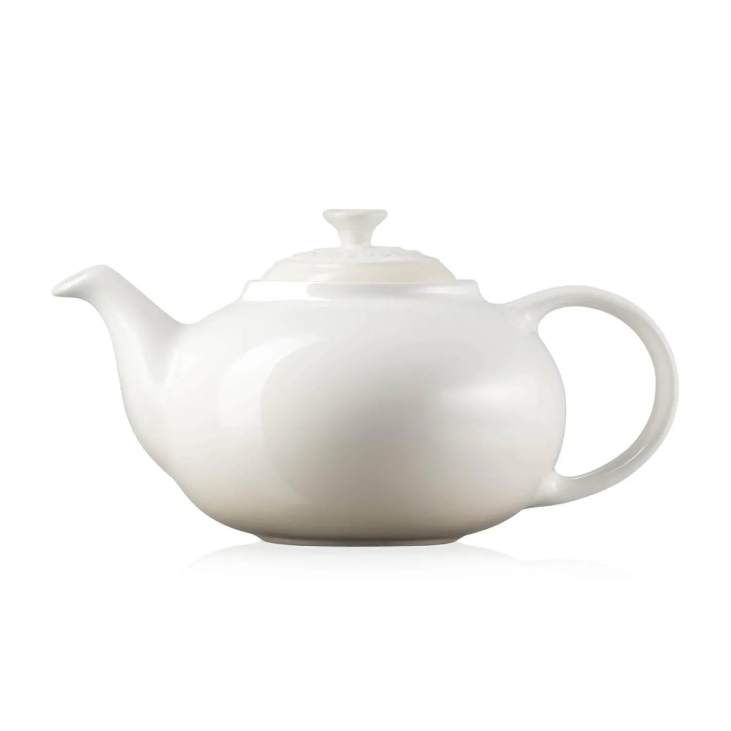Le Creuset Stoneware Classic Teapot - Meringue