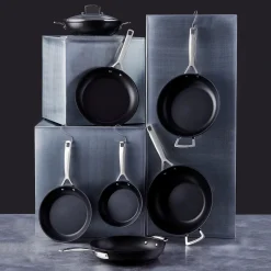Le Creuset Toughened Non-Stick Shallow Frying Pan - 20cm