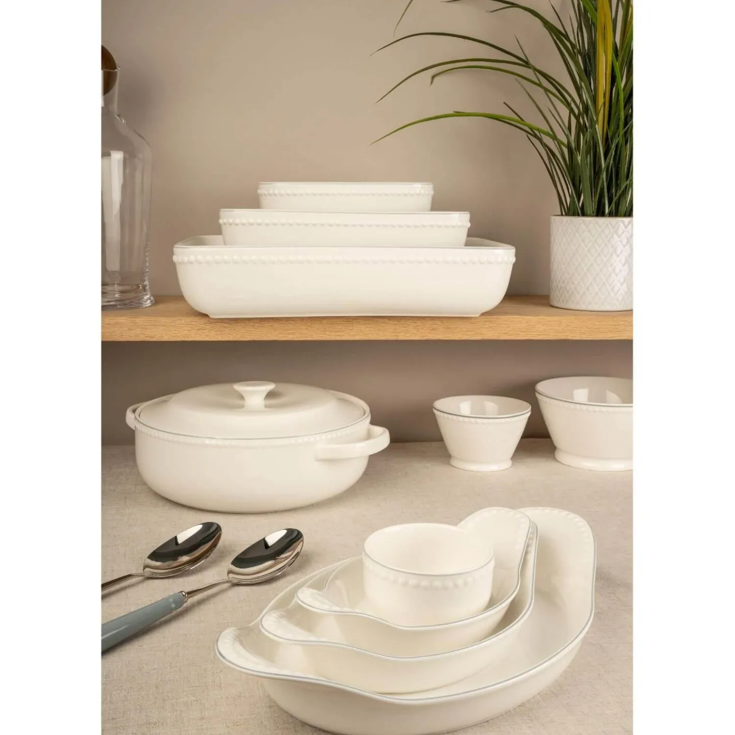 Mary Berry Signature Roasting Dish - 27cm
