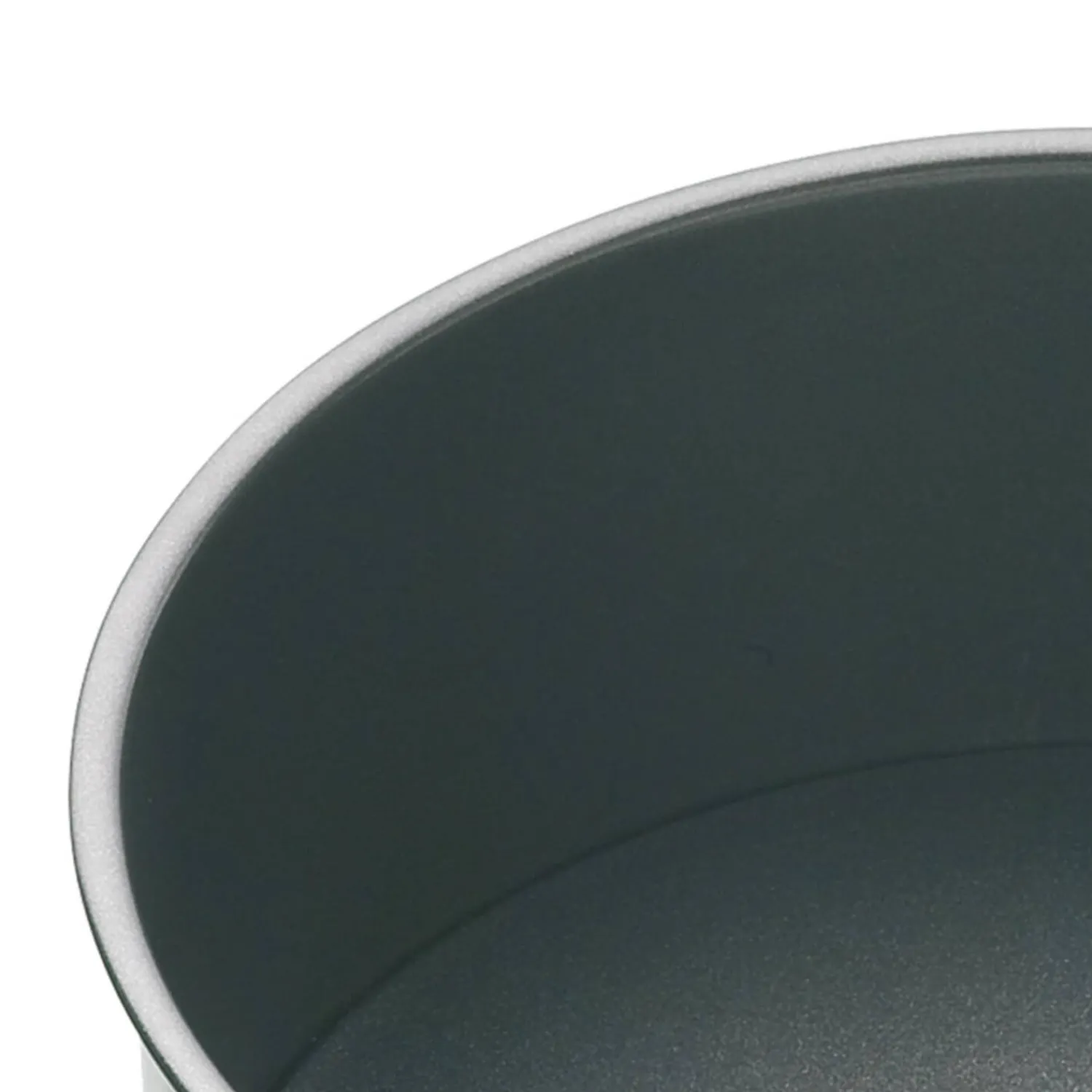 MasterClass Loose Base Round Cake Tin - 20cm