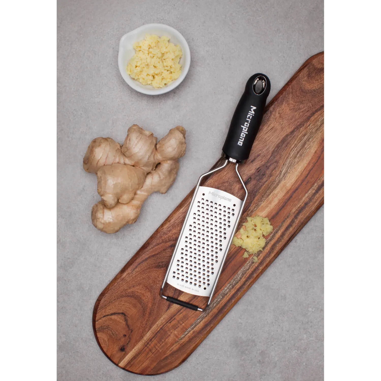 Microplane Gourmet Series Coarse Cheese Grater - Black