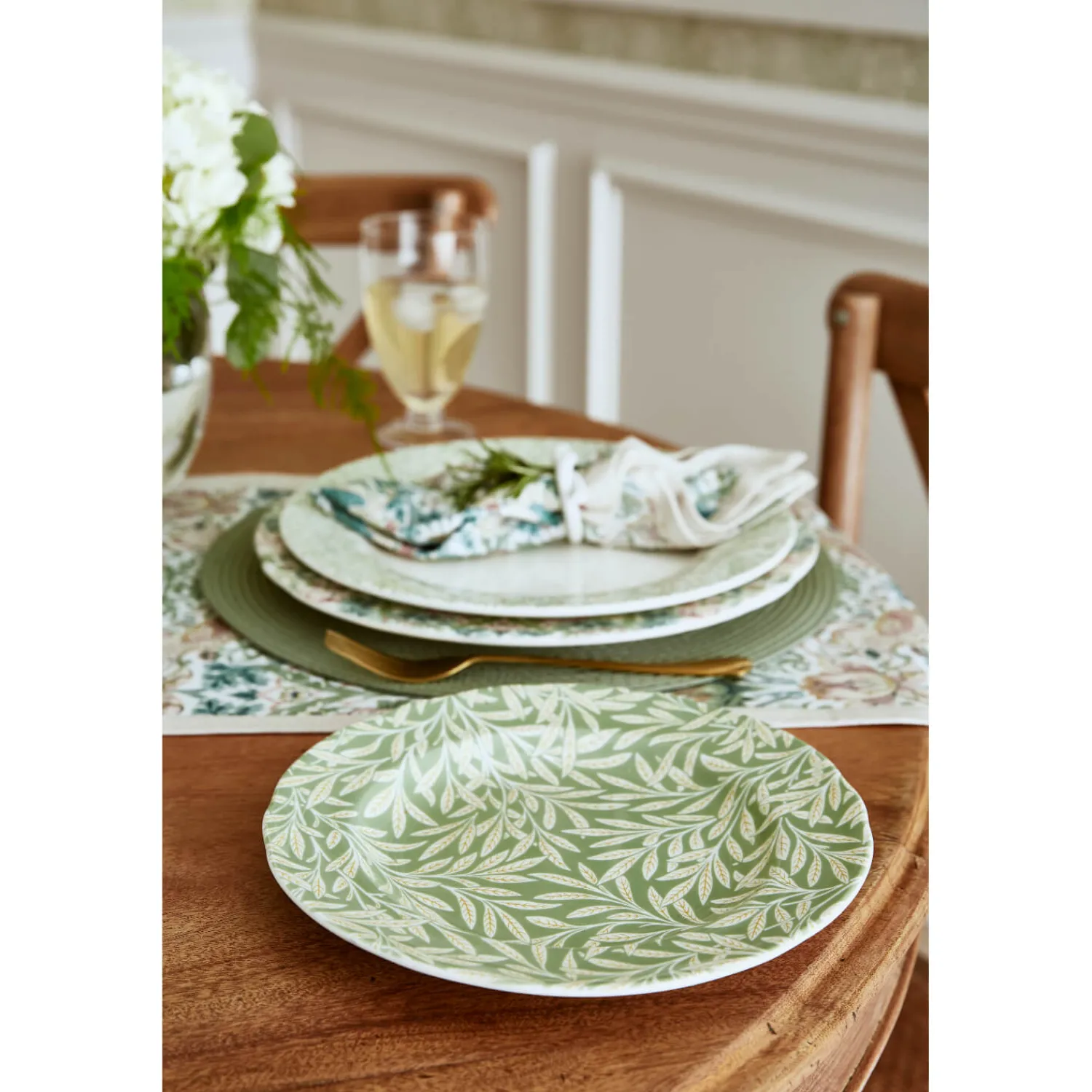 Morris u0026 Co Morris & Co 23cm Earthenware Plate - Assorted