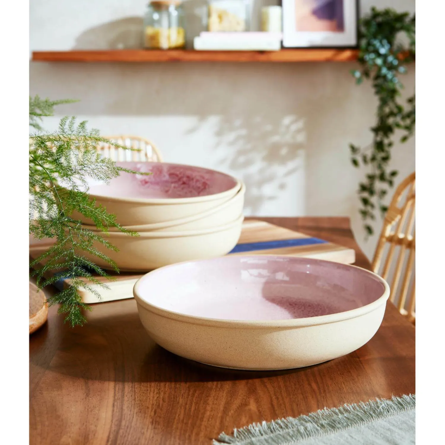 PORTMEIRION Minerals Stoneware 22.2cm Low Bowl - Rose Quartz
