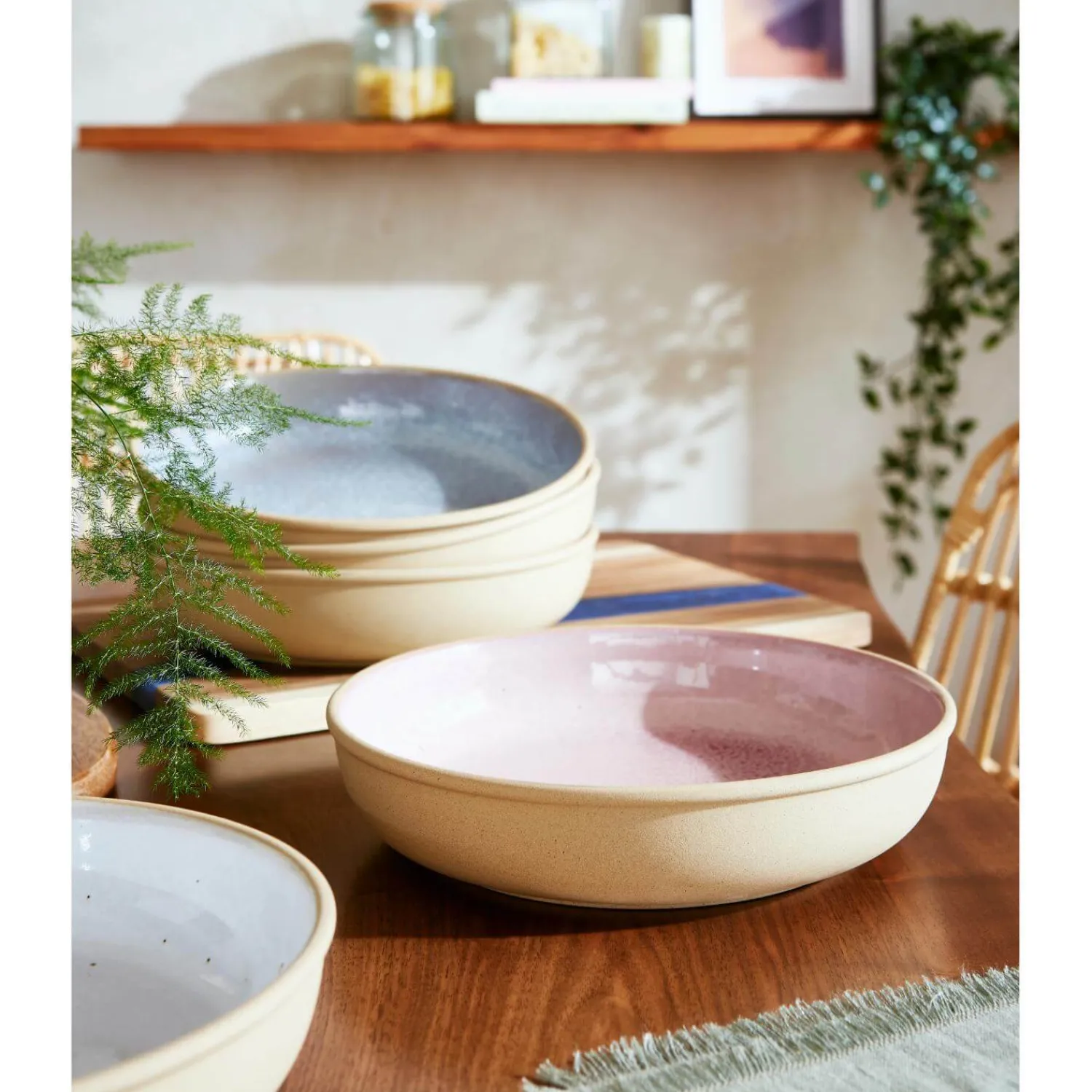PORTMEIRION Minerals Stoneware 22.2cm Low Bowl - Rose Quartz