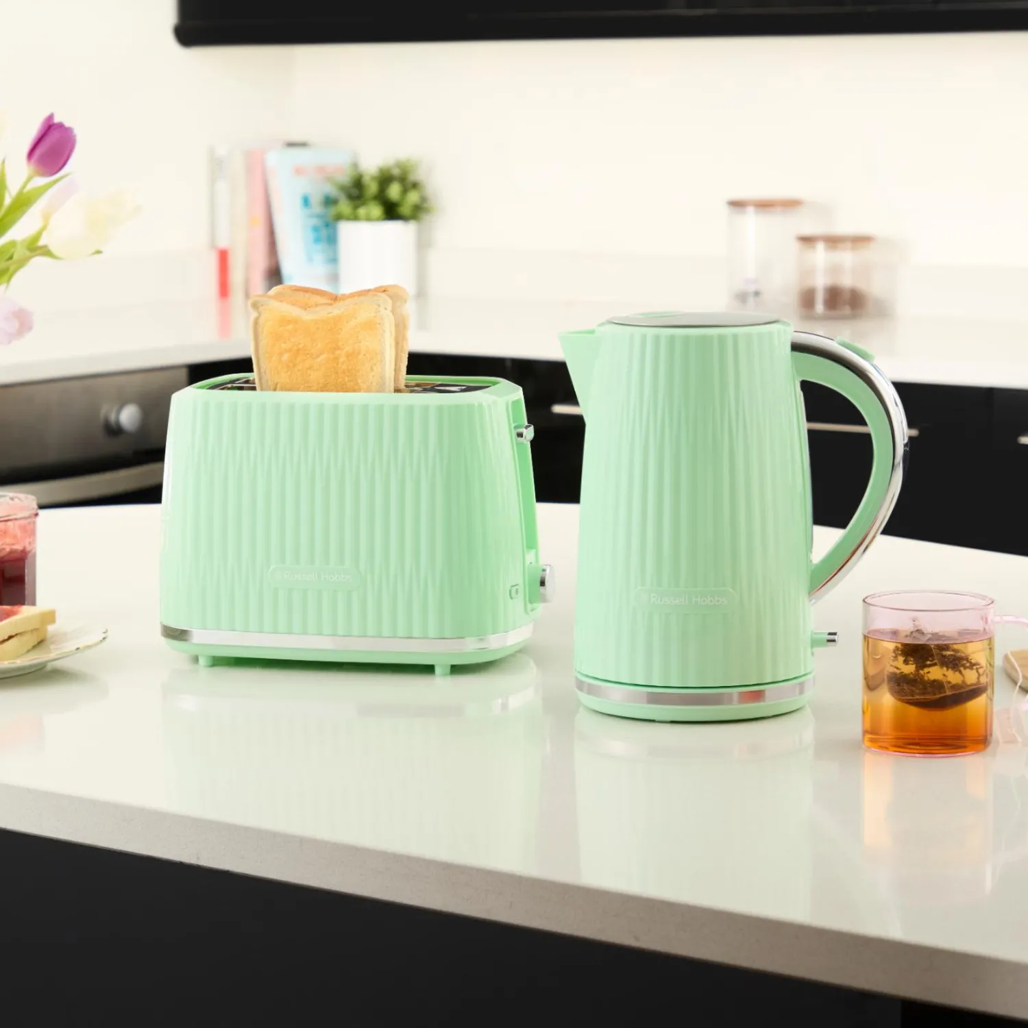 Russell Hobbs 27374 Eden 2 Slice Toaster - Pistachio Green