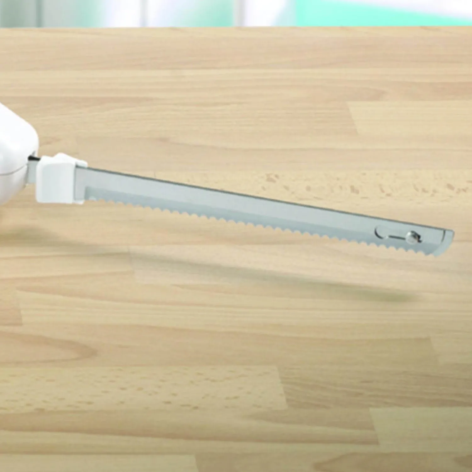 Russell Hobbs Food Collection 120W Electric Carving Knife - White