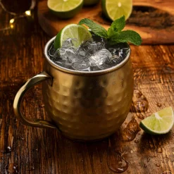 Taylor's Eye Witness Taylor's Eye Witness Taproom Stainless Steel 450ml Moscow Mule Mug - Hammered Gold