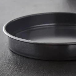 Tower Precision Plus Carbon Steel 23cm Round Non-Stick Loose Base Sandwich Tin - Black