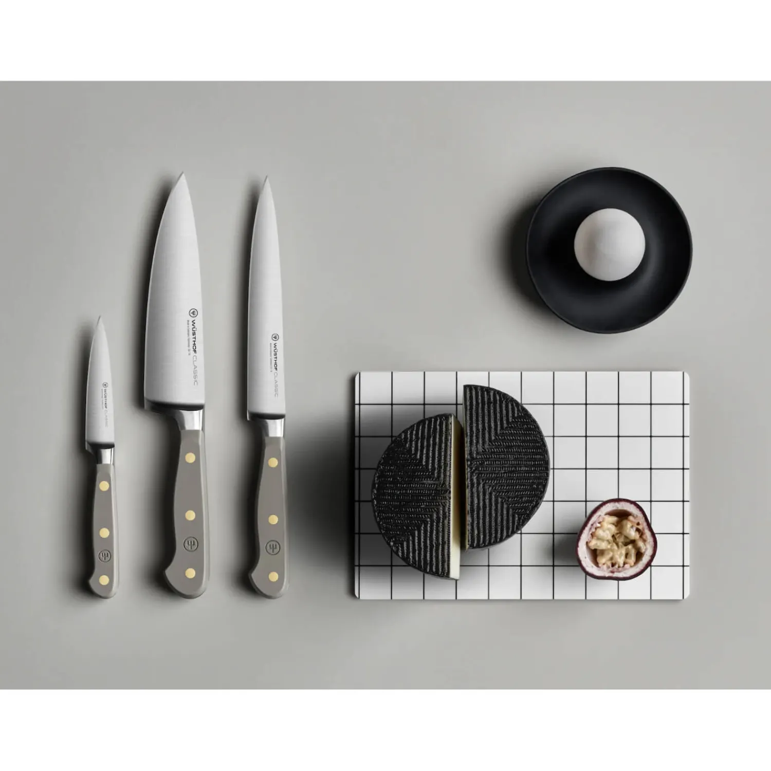 Wusthof Classic 17cm Santoku Knife - Velvet Oyster
