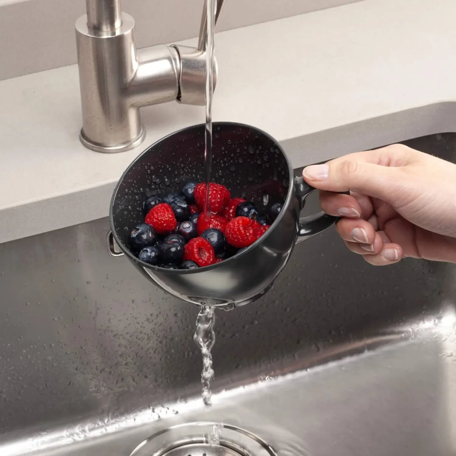 Zeal Berry 10cm Melamine Colander with Handle - Dark Grey